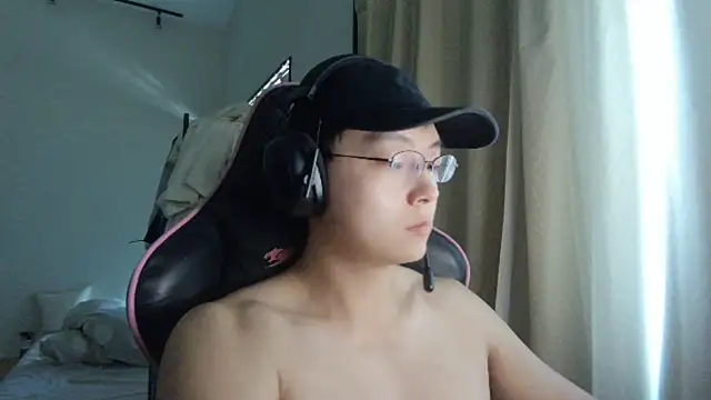 Snapshot of Tkcqcc chatting on December 9, 1:18 am Tkcqcc online show from December 9, 1:18 am