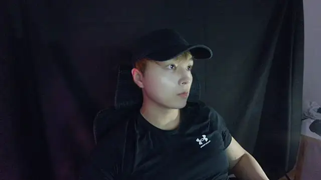 Snapshot of Tkcqcc chatting on March 18, 4:26 pm Tkcqcc online show from March 18, 4:26 pm