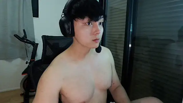 Snapshot of Tkcqcc chatting on October 12, 4:17 pm Tkcqcc online show from October 12, 4:17 pm