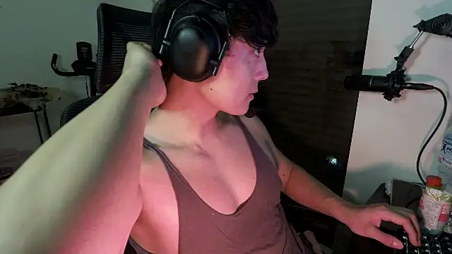 Tkcqcc online show from April 22, 2:40 pm