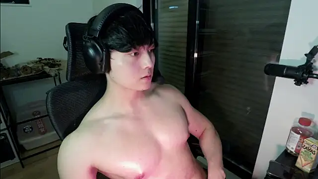 Tkcqcc online show from April 23, 12:29 pm