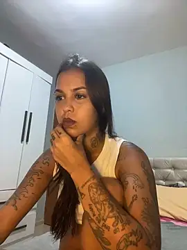 poliannaxx online show from February 22, 11:35 pm