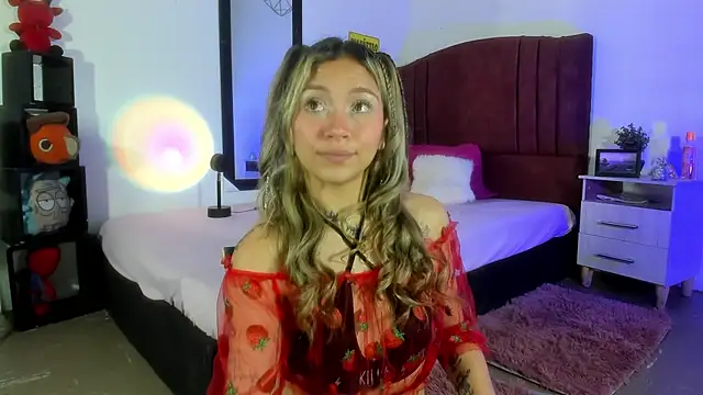 alisson zafiro  online show from January 7, 9:07 am