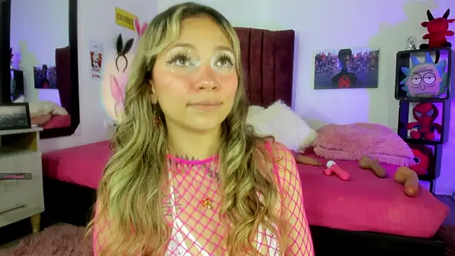 alisson zafiro  online show from February 2, 6:04 am