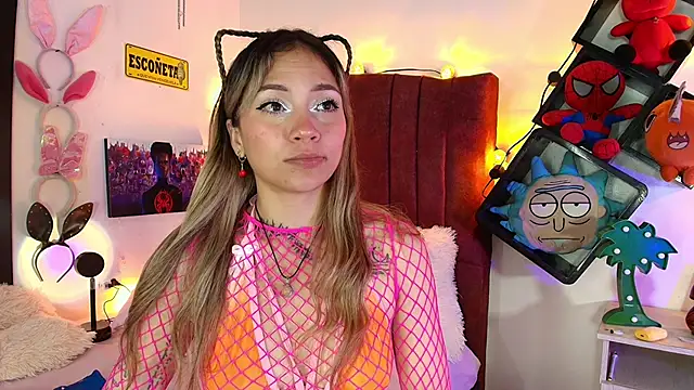 alisson zafiro  online show from March 21, 3:12 am