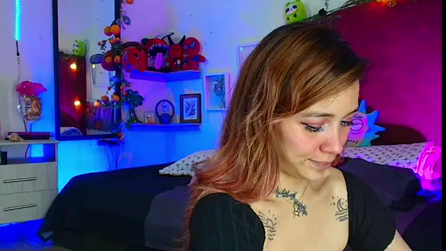 alisson zafiro  online show from January 9, 3:20 am