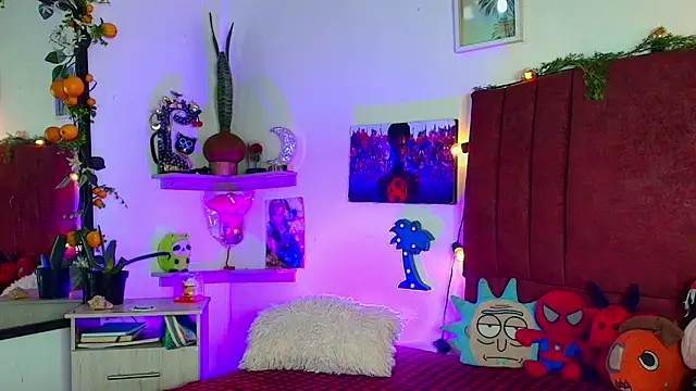 alisson zafiro  online show from March 31, 6:41 pm