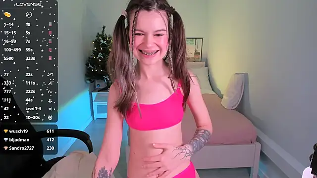 Snapshot of Lil_Amelie chatting on January 10, 5:02 pm Lil Amelie online show from January 10, 5:02 pm