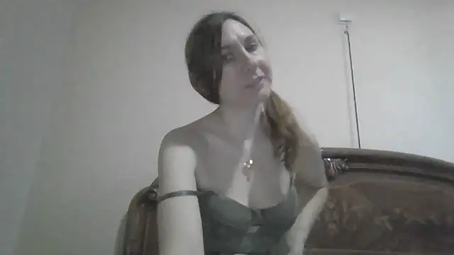 JasmineGlamour online show from January 15, 10:20 am