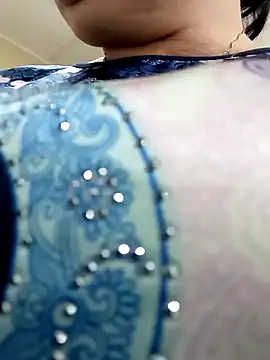 Snapshot of FantasyMichelle chatting on December 18, 6:14 pm FantasyMichelle online show from December 18, 6:14 pm