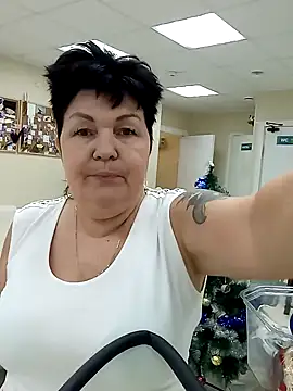 Snapshot of FantasyMichelle chatting on December 30, 7:37 am FantasyMichelle online show from December 30, 7:37 am