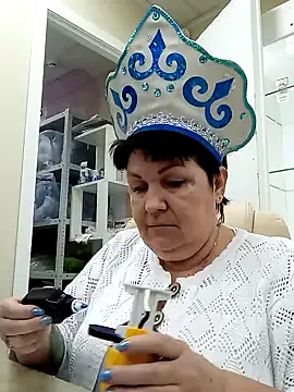 Snapshot of FantasyMichelle chatting on December 30, 2:19 pm FantasyMichelle online show from December 30, 2:19 pm