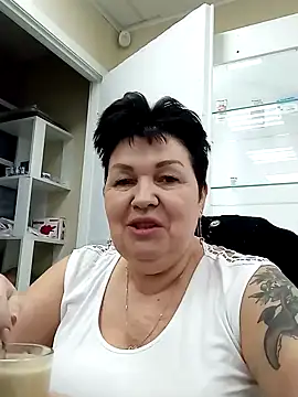 Snapshot of FantasyMichelle chatting on January 6, 7:09 am FantasyMichelle online show from January 6, 7:09 am