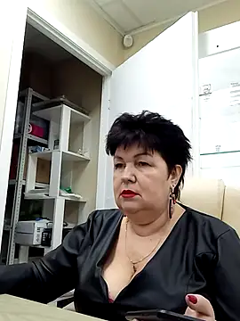 Snapshot of FantasyMichelle chatting on January 11, 6:35 am FantasyMichelle online show from January 11, 6:35 am