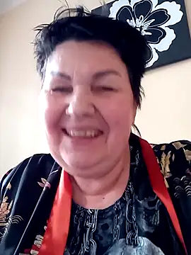 Snapshot of FantasyMichelle chatting on February 7, 1:22 pm FantasyMichelle online show from February 7, 1:22 pm