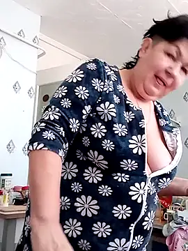 Snapshot of FantasyMichelle chatting on February 24, 7:00 am FantasyMichelle online show from February 24, 7:00 am