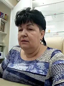 Snapshot of FantasyMichelle chatting on March 4, 7:41 am FantasyMichelle online show from March 4, 7:41 am