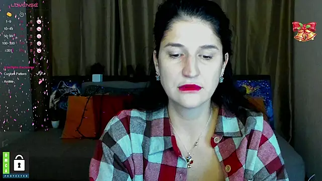 Snapshot of Alianna_Solo_Kisses chatting on January 30, 12:27 pm Alianna Solo Kisses online show from January 30, 12:27 pm