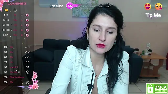 Snapshot of Alianna_Solo_Kisses chatting on February 26, 9:53 am Alianna Solo Kisses online show from February 26, 9:53 am