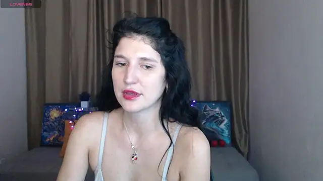 Snapshot of Alianna_Solo_Kisses chatting on March 13, 12:35 pm Alianna Solo Kisses online show from March 13, 12:35 pm