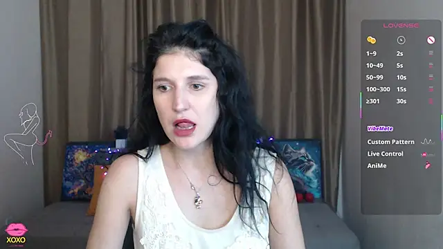 Snapshot of Alianna_Solo_Kisses chatting on March 14, 11:23 am Alianna Solo Kisses online show from March 14, 11:23 am