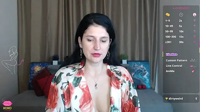 Snapshot of Alianna_Solo_Kisses chatting on March 21, 3:35 pm Alianna Solo Kisses online show from March 21, 3:35 pm