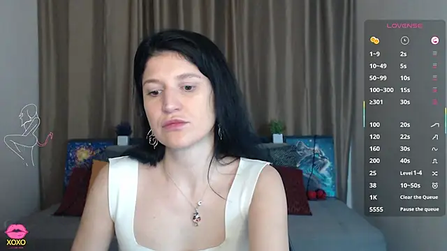 Snapshot of Alianna_Solo_Kisses chatting on March 22, 6:22 am Alianna Solo Kisses online show from March 22, 6:22 am