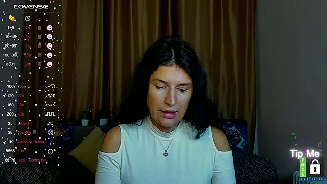 Alianna Solo Kisses online show from January 8, 12:29 pm