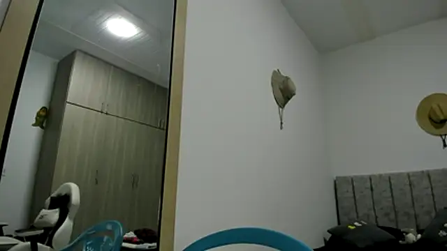 Valerioe online show from February 27, 3:23 pm