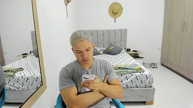 Valerioe online show from April 22, 3:24 pm