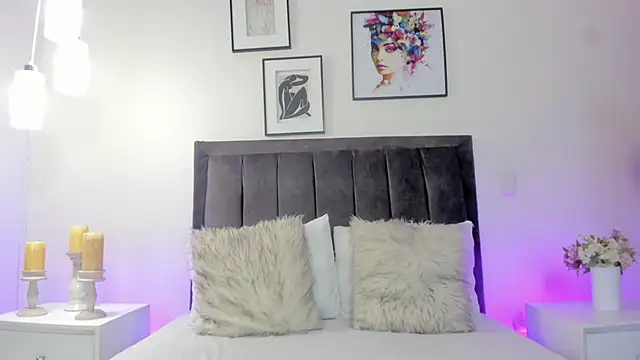 helen mooree online show from April 15, 12:56 pm