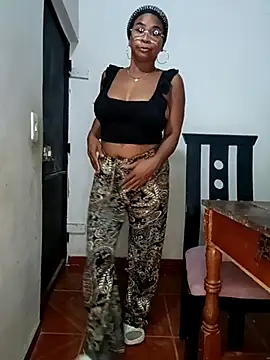 Melanie candy  online show from March 11, 3:26 am