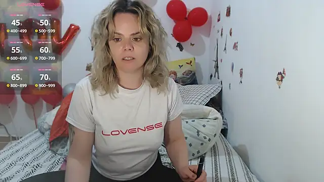 hotmilf4uxxx online show from April 2, 10:24 am