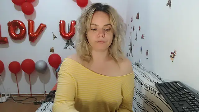 hotmilf4uxxx online show from April 6, 10:27 am