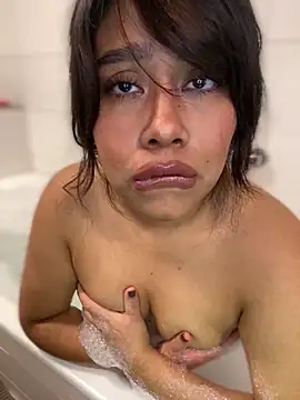 Snapshot of -Sammyxxx chatting on December 30, 11:06 pm -Sammyxxx online show from December 30, 11:06 pm