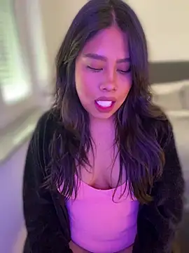 Snapshot of -Sammyxxx chatting on February 1, 2:02 pm -Sammyxxx online show from February 1, 2:02 pm