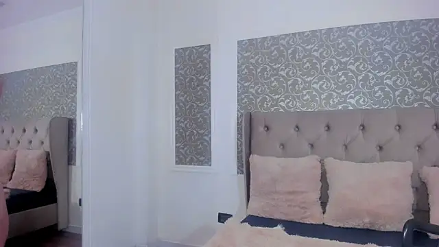 Snapshot of IssadoraJames chatting on September 20, 1:56 pm IssadoraJames online show from September 20, 1:56 pm