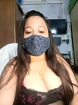 albelasummi702 online show from February 14, 7:12 pm