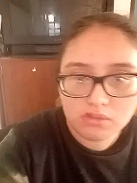 Snapshot of loba9706 chatting on February 10, 3:42 pm loba9706 online show from February 10, 3:42 pm