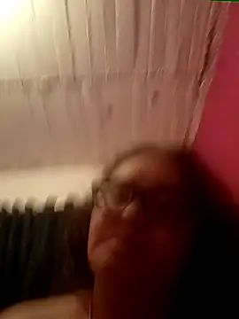 Snapshot of loba9706 chatting on February 19, 9:06 am loba9706 online show from February 19, 9:06 am