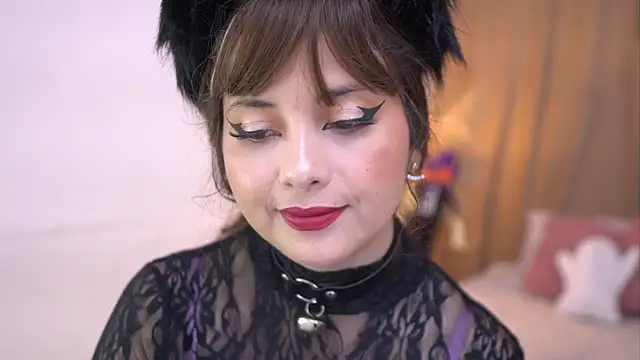 lirio05 online show from October 31, 6:31 pm