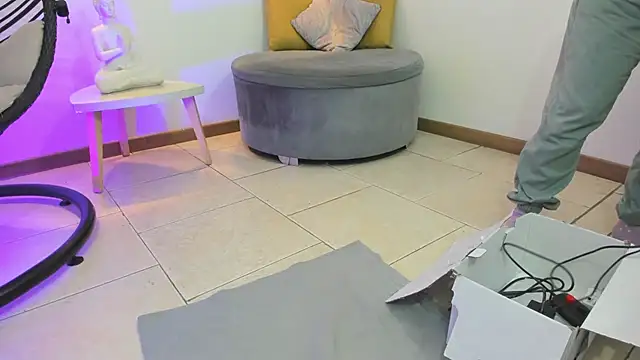 Lizzie Williams  online show from December 22, 3:14 am