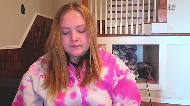 PhatAssBlond online show from February 7, 6:00 pm