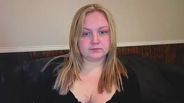 PhatAssBlond online show from February 10, 7:07 pm