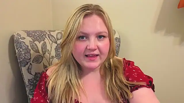 PhatAssBlond online show from April 19, 2:11 am