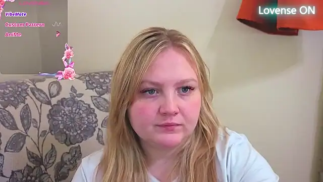 PhatAssBlond online show from April 20, 10:00 pm