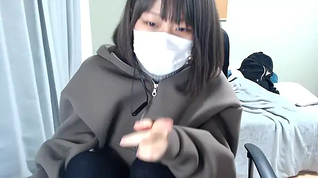 izumi  123 online show from December 10, 12:49 pm