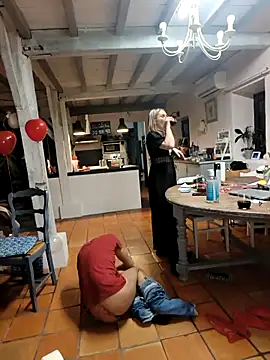 Jade Emeraud online show from February 14, 10:14 pm