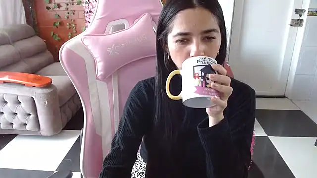 kendall all4u online show from February 8, 8:56 pm