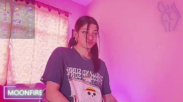 Snapshot of moonfiredancer chatting on February 19, 3:38 pm moonfiredancer online show from February 19, 3:38 pm